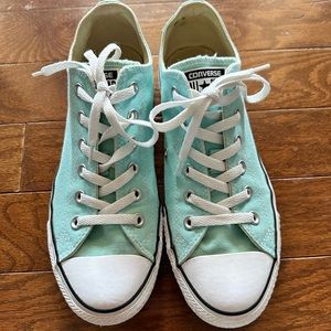 Women’s teal converse